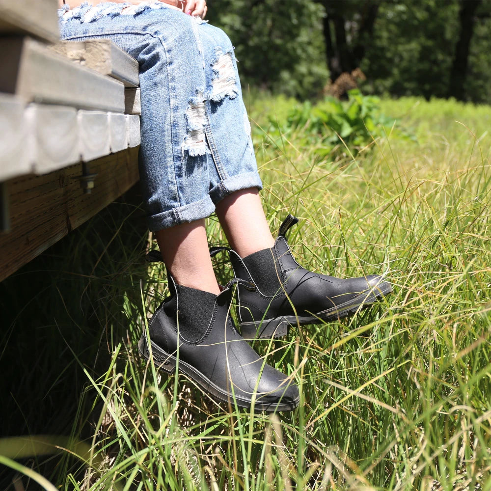 ELASTIC SIDE BOOT V CUT B BLACK - Blundstone