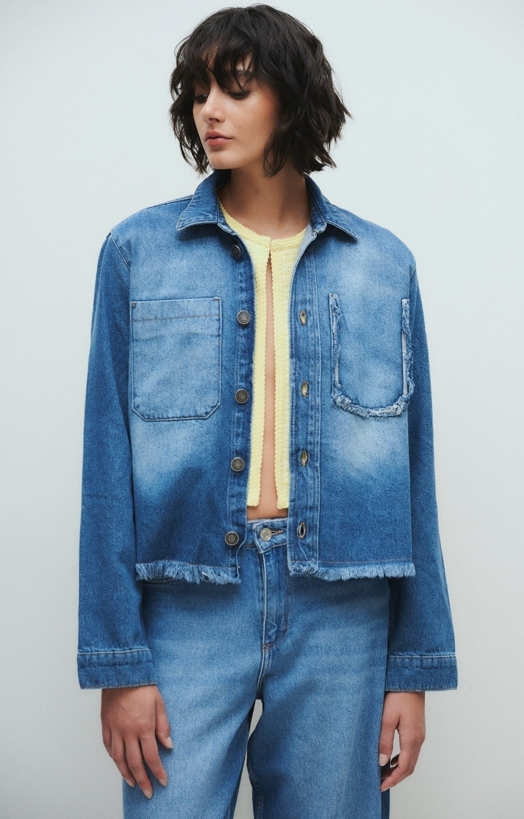 CAMPERA CROP DENIM AZUL