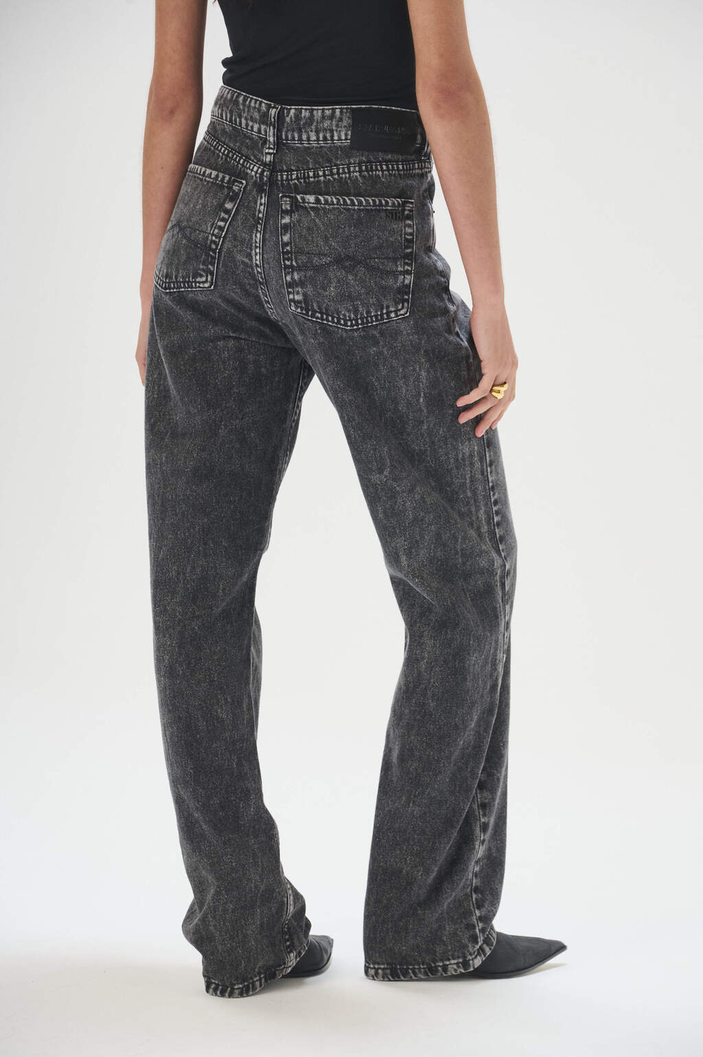 JEAN STRAIGHT FIT BLACK
